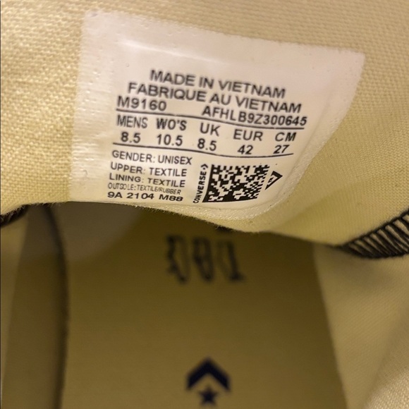 Converse Chuck Taylor All Star Black and White High-Tops - Picture 6 of 8